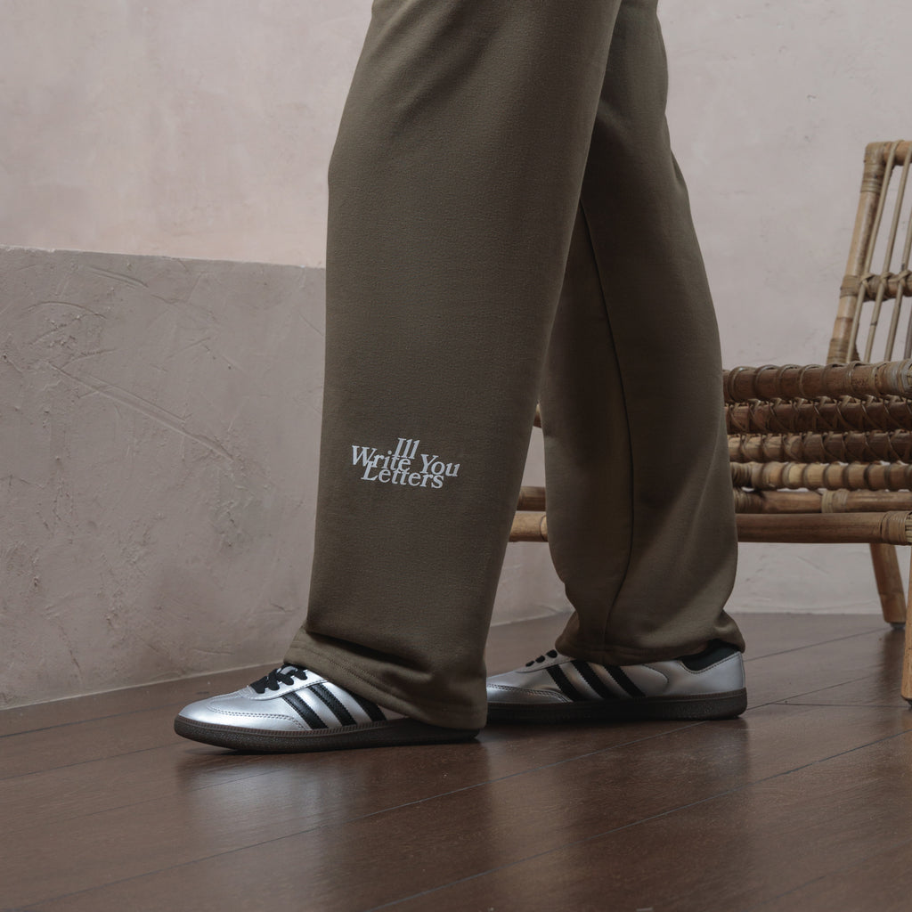 WM One Love Oversize Pants in Olive